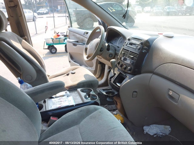 40082617 :رقم المزاد ، 5TDZA29C24S187421 vin ، 2004 Toyota Sienna Ce مزاد بيع