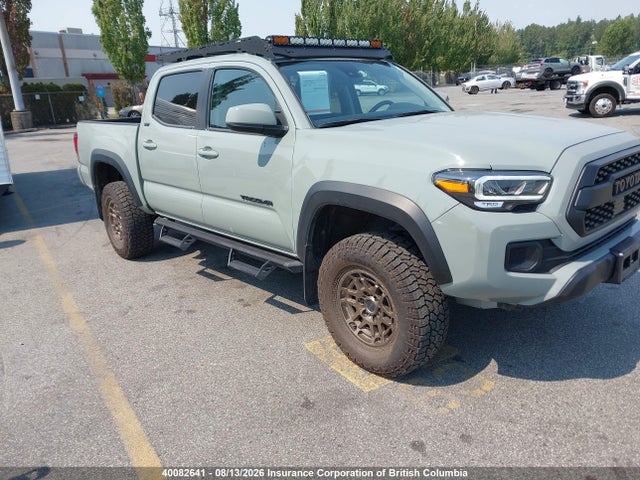 40082641 :رقم المزاد ، 3TYCZ5AN8NT090663 vin ، 2022 Toyota Tacoma مزاد بيع