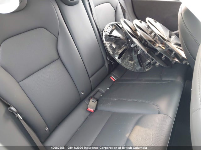 Tesla MODEL 3 2024 LRW3E7EB0RC246329 Image 5