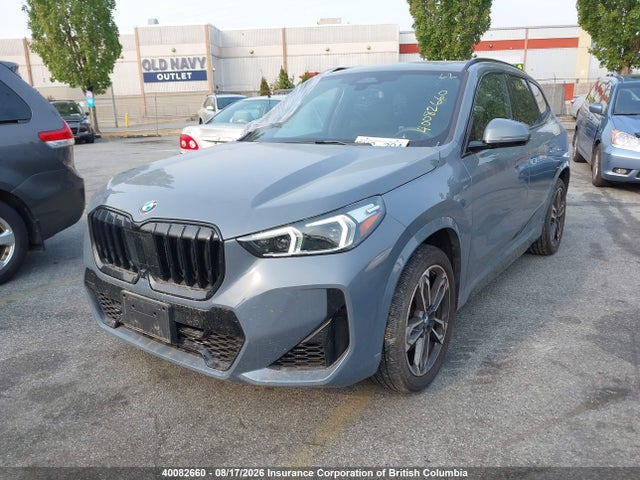 WBX73EF0XS5213086 BMW X1