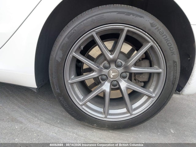 40082664 :رقم المزاد ، LRW3E1FA1PC891717 vin ، 2023 Tesla Model 3 مزاد بيع