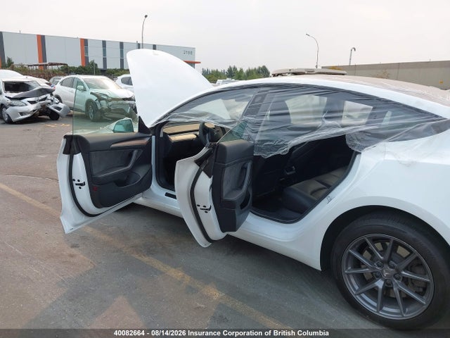 40082664 :رقم المزاد ، LRW3E1FA1PC891717 vin ، 2023 Tesla Model 3 مزاد بيع