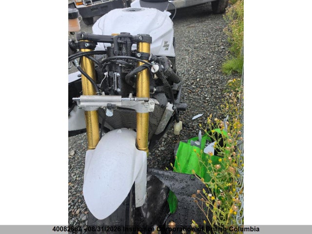 Suzuki GSX-R750 2019 JS1GR7MAXK7100613 Image 3
