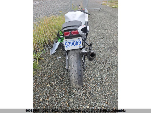 Suzuki GSX-R750 2019 JS1GR7MAXK7100613 Image 6