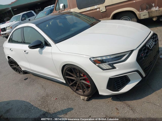 40077011 :رقم المزاد ، WAUJ3CGY1NA027750 vin ، 2022 Audi S3 Prestige مزاد بيع