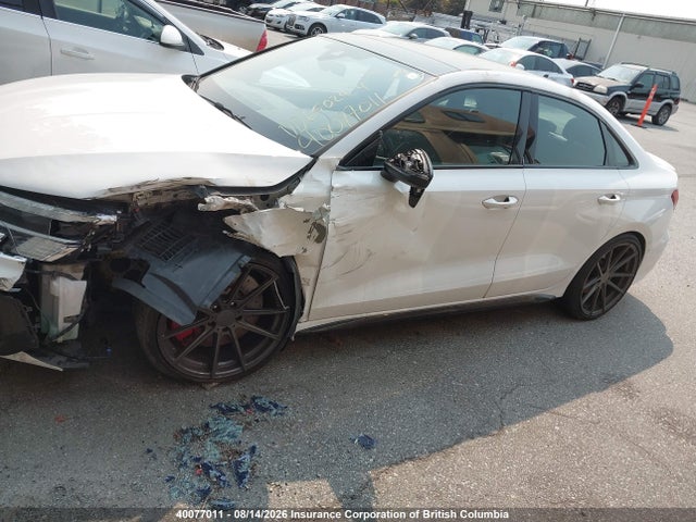 2022 Audi S3 Prestige მანქანა იყიდება აუქციონზე, vin: WAUJ3CGY1NA027750, აუქციონის ნომერი: 40077011