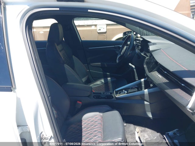 2022 Audi S3 Prestige მანქანა იყიდება აუქციონზე, vin: WAUJ3CGY1NA027750, აუქციონის ნომერი: 40077011