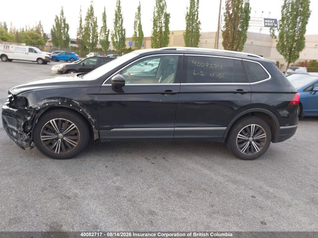 Продаж на аукціоні авто 2018 Volkswagen Tiguan Sel Premium, vin: 3VV4B7AX7JM103187, номер лоту: 40082717