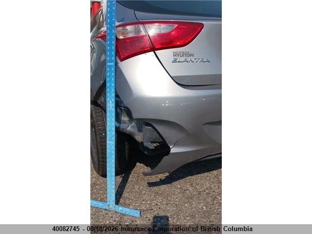 2014 Hyundai Elantra Gt მანქანა იყიდება აუქციონზე, vin: KMHD35LH8EU223681, აუქციონის ნომერი: 40082745