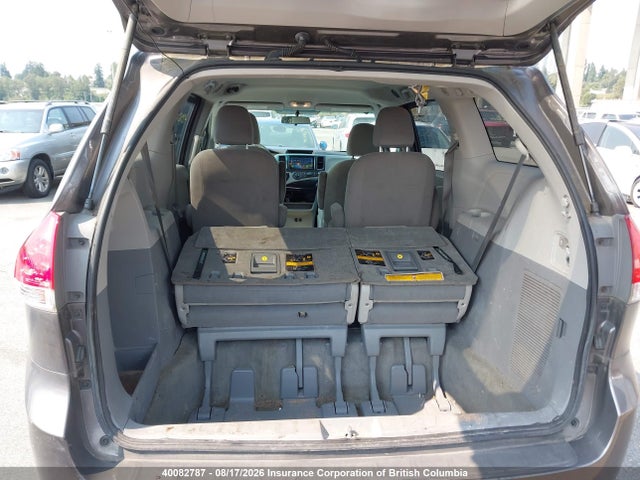 Aukcja sprzedaży 2011 Toyota Sienna, vin: 5TDZK3DC1BS111020, numer aukcji: 40082787