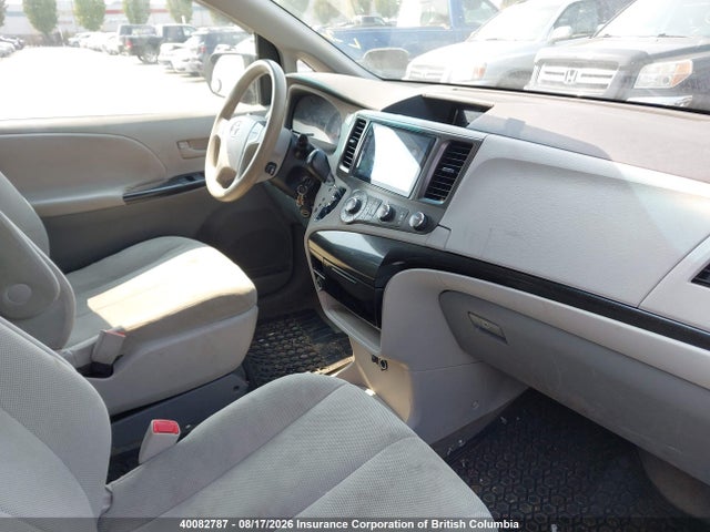 Aukcja sprzedaży 2011 Toyota Sienna, vin: 5TDZK3DC1BS111020, numer aukcji: 40082787