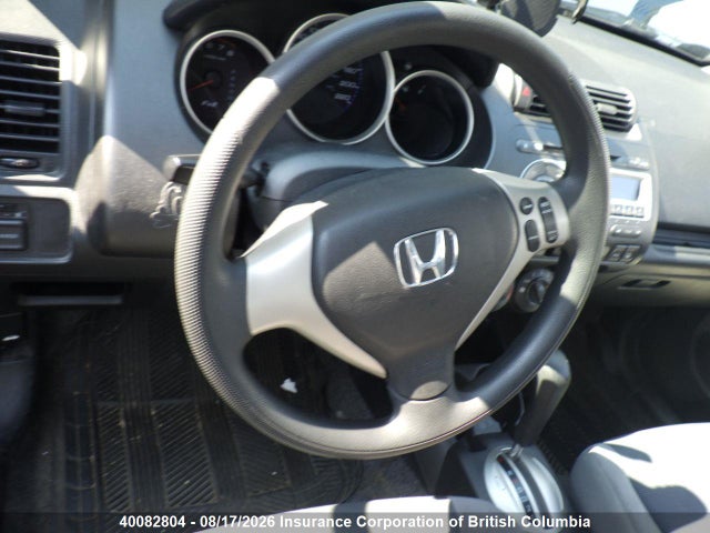 Продажа на аукционе авто 2007 Honda Fit, vin: JHMGD38427S819004, номер лота: 40082804