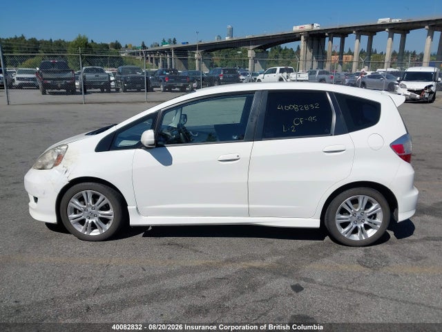 40082832 :رقم المزاد ، JHMGE8H81AC802967 vin ، 2010 Honda Fit مزاد بيع
