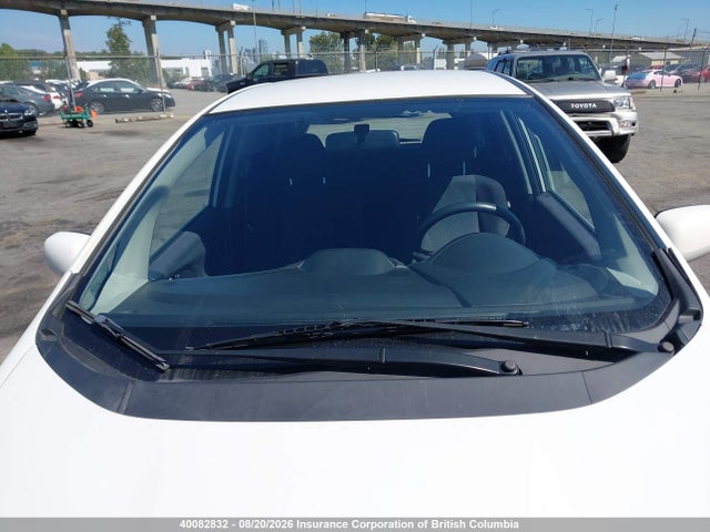 40082832 :رقم المزاد ، JHMGE8H81AC802967 vin ، 2010 Honda Fit مزاد بيع
