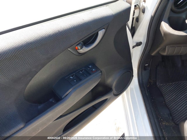 40082832 :رقم المزاد ، JHMGE8H81AC802967 vin ، 2010 Honda Fit مزاد بيع