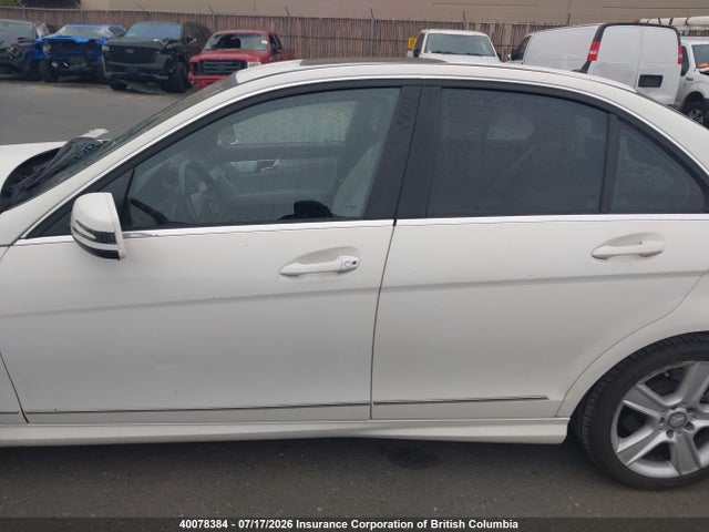 Продажа на аукционе авто 2010 Mercedes-benz C 300, vin: WDDGF5EB6AR121252, номер лота: 40078384