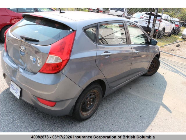 40082873 :رقم المزاد ، KMHCT5AE4DU139134 vin ، 2013 Hyundai Accent L مزاد بيع