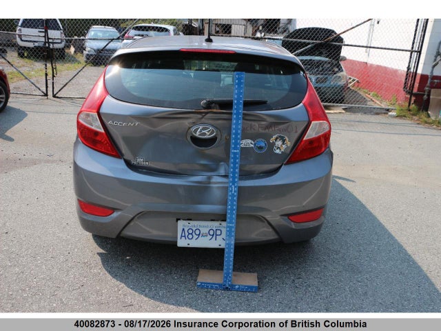 40082873 :رقم المزاد ، KMHCT5AE4DU139134 vin ، 2013 Hyundai Accent L مزاد بيع
