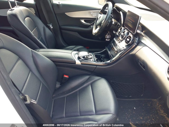 40082896 :رقم المزاد ، 55SWF4KB0HU228722 vin ، 2017 Mercedes-benz C 300 4matic مزاد بيع