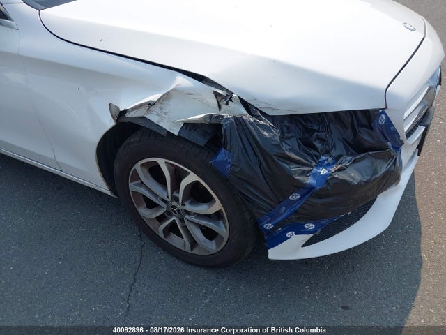 40082896 :رقم المزاد ، 55SWF4KB0HU228722 vin ، 2017 Mercedes-benz C 300 4matic مزاد بيع