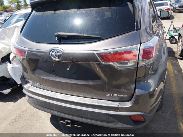 2016 Toyota Highlander Xle მანქანა იყიდება აუქციონზე, vin: 5TDJKRFH9GS285496, აუქციონის ნომერი: 40075607