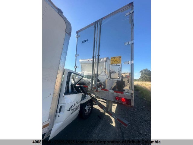 1UYVS2536H3983938 Utility Van Trailer