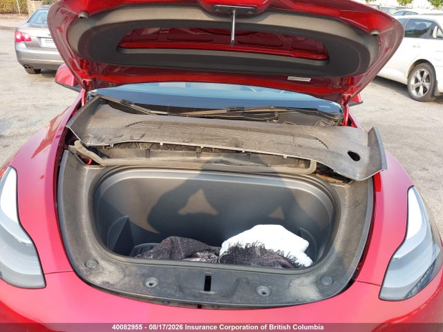Tesla Model Y Long Range 2024 7SAYGDEE8RF989483 Image 10