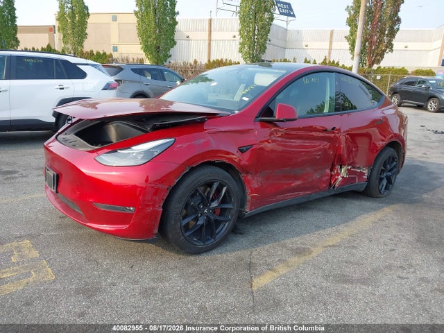 Tesla Model Y Long Range 2024 7SAYGDEE8RF989483 Image 2