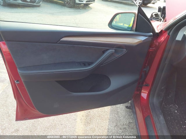 Tesla Model Y Long Range 2024 7SAYGDEE8RF989483 Image 22