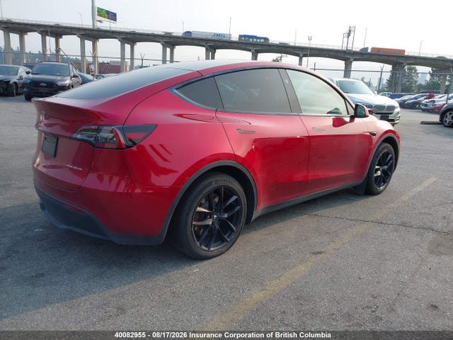 Tesla Model Y Long Range 2024 7SAYGDEE8RF989483 Image 4
