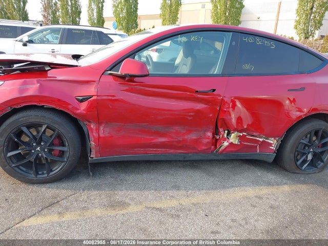Tesla Model Y Long Range 2024 7SAYGDEE8RF989483 Image 6