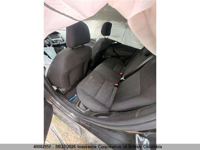 Ford Focus 2018 1FADP3H26JL281330 Image 8