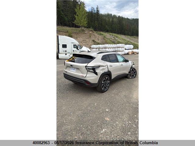 Chevrolet Trax 2026 KL77LJE2XTC107711 Image 4