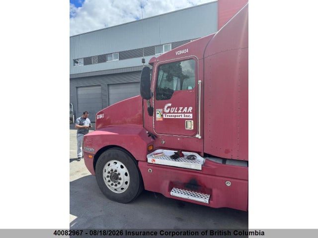 Продажа на аукционе авто 1998 Kenworth Construction T600, vin: 1XKADB9X8WR950832, номер лота: 40082967