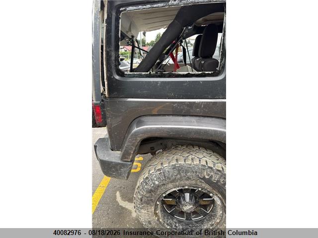 1C4BJWEG8EL169106 Jeep Wrangler Unlimited Sahara