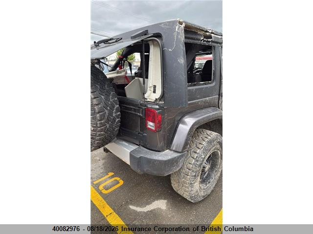 1C4BJWEG8EL169106 Jeep Wrangler Unlimited Sahara