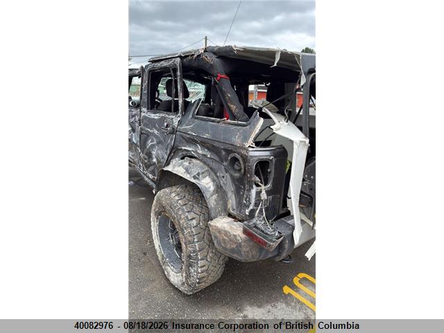 1C4BJWEG8EL169106 Jeep Wrangler Unlimited Sahara