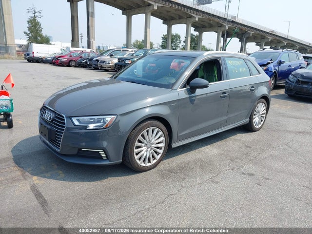 Продажа на аукционе авто 2017 Audi A3, vin: WAUUPBFF6HA091072, номер лота: 40082987