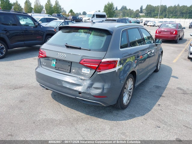 Продажа на аукционе авто 2017 Audi A3, vin: WAUUPBFF6HA091072, номер лота: 40082987