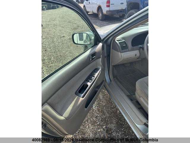 40082989 :رقم المزاد ، 4T1BE32K75U985502 vin ، 2005 Toyota Camry مزاد بيع