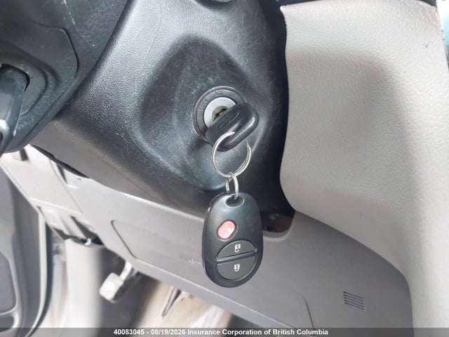 2017 Toyota Sienna მანქანა იყიდება აუქციონზე, vin: 5TDZZ3DC4HS787563, აუქციონის ნომერი: 40083045