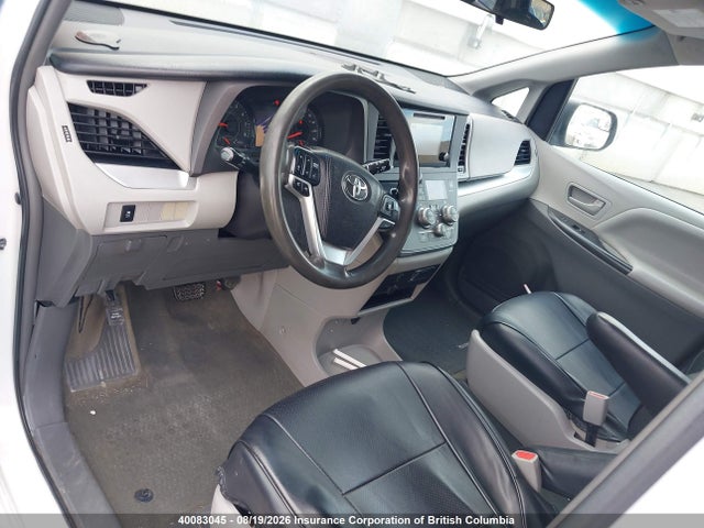 2017 Toyota Sienna მანქანა იყიდება აუქციონზე, vin: 5TDZZ3DC4HS787563, აუქციონის ნომერი: 40083045