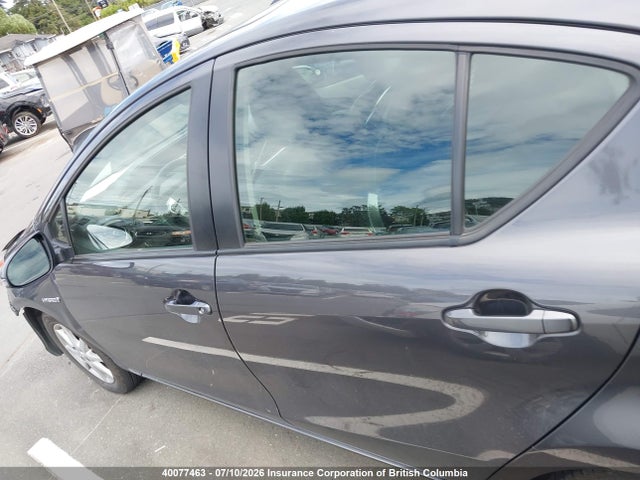 2015 Toyota Prius C მანქანა იყიდება აუქციონზე, vin: JTDKDTB38F1086635, აუქციონის ნომერი: 40077463