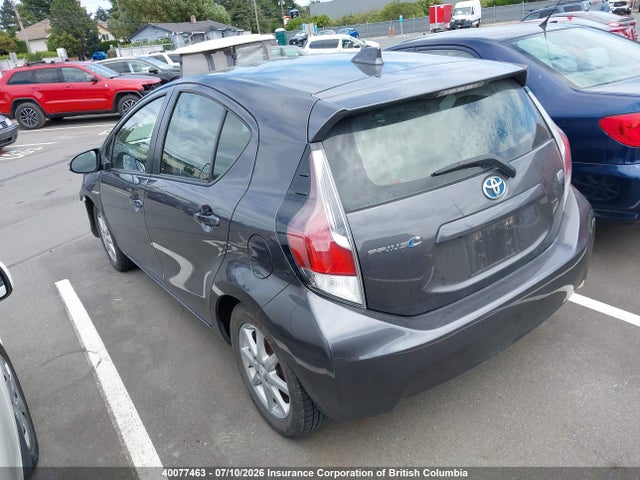 2015 Toyota Prius C მანქანა იყიდება აუქციონზე, vin: JTDKDTB38F1086635, აუქციონის ნომერი: 40077463