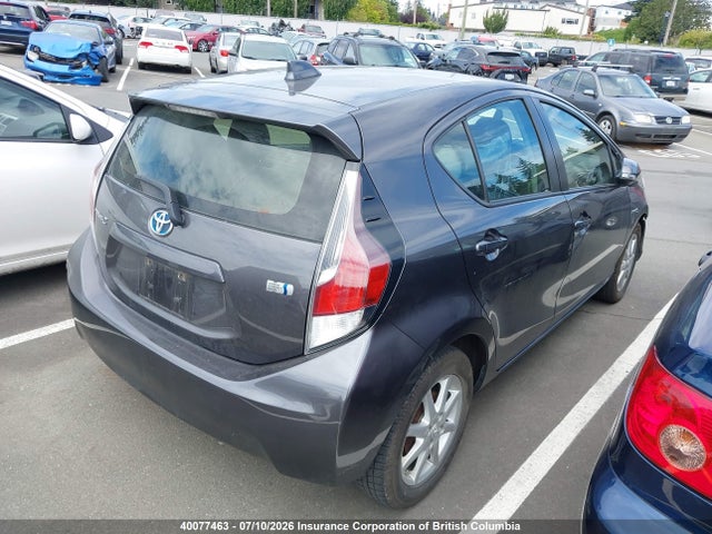 2015 Toyota Prius C მანქანა იყიდება აუქციონზე, vin: JTDKDTB38F1086635, აუქციონის ნომერი: 40077463