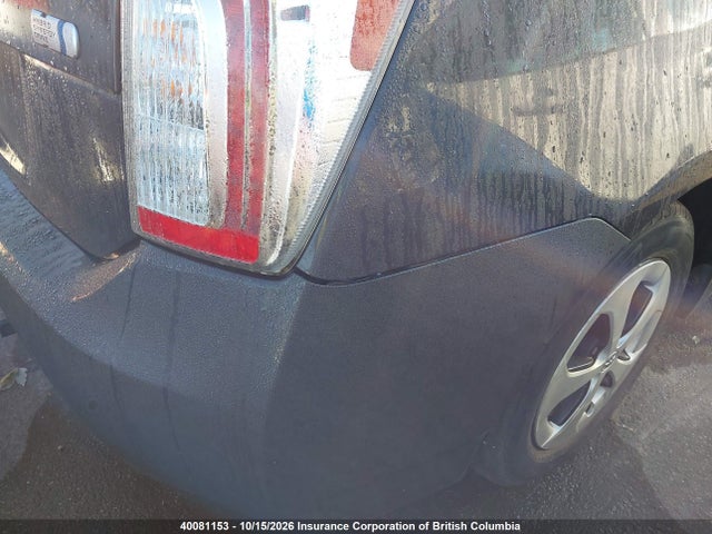 40081153 :رقم المزاد ، JTDKN3DU3E1805677 vin ، 2014 Toyota Prius مزاد بيع