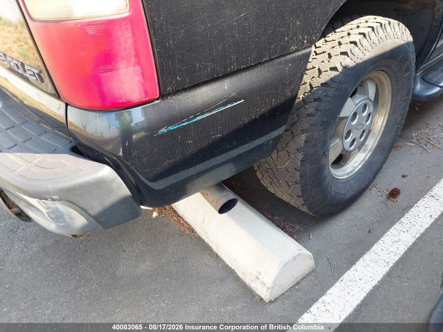 2002 Chevrolet Tahoe მანქანა იყიდება აუქციონზე, vin: 1GNEK13Z62R297412, აუქციონის ნომერი: 40083065