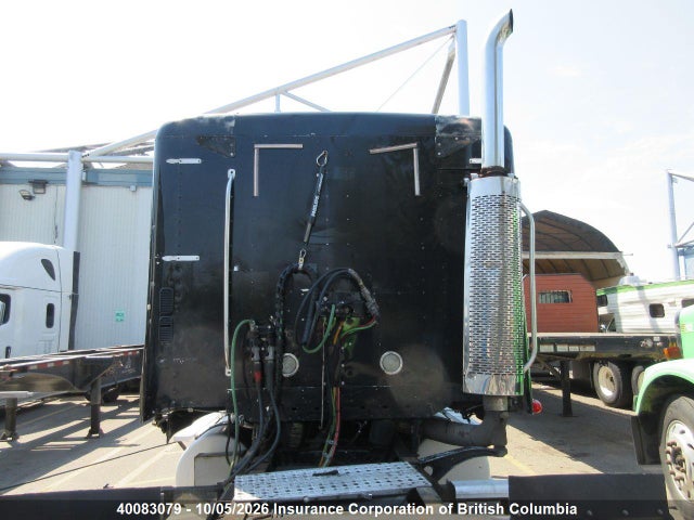 40083079 :رقم المزاد ، 1FUJA6CKX6DW05056 vin ، 2006 Freightliner Conventional Columbia مزاد بيع