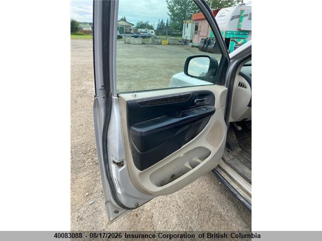 2011 Dodge Grand Caravan Express მანქანა იყიდება აუქციონზე, vin: 2D4RN4DG9BR726149, აუქციონის ნომერი: 40083088