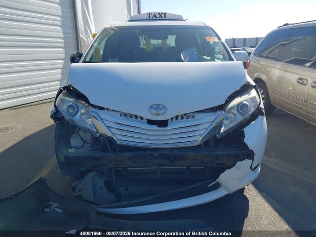 40081660 :رقم المزاد ، 5TDKK3DC0GS711021 vin ، 2016 Toyota Sienna Le مزاد بيع